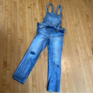 Cat & Jack denim overalls in size 7/8